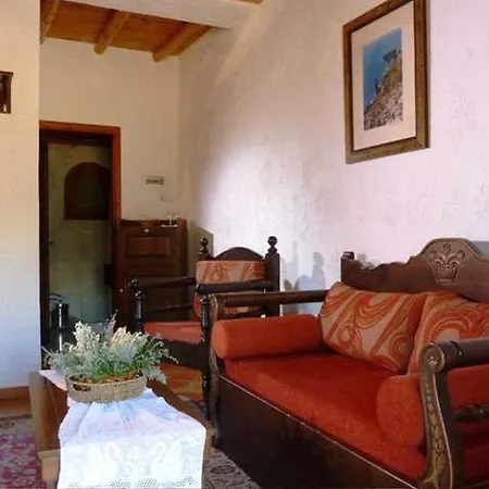 Hotel Lefkoritis Petres (Askyfou)
